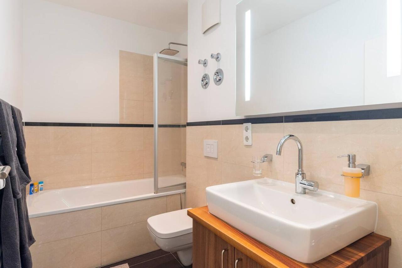 Super Zentrale, Gemutliche Wohnung Mit Balkon Leipzig Eksteriør billede